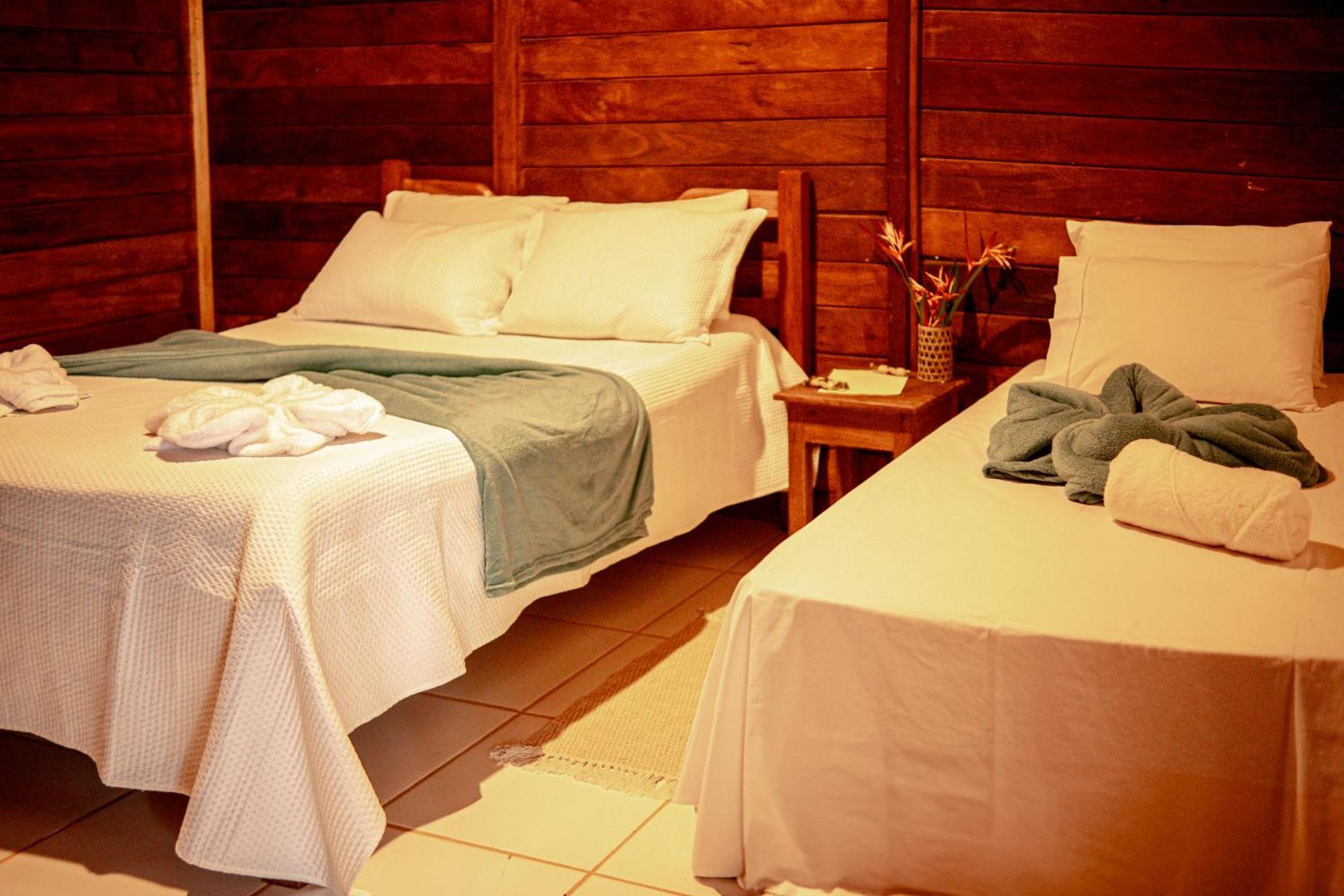 Refugio Mari Mari Lodge 菲格雷多总统镇 外观 照片
