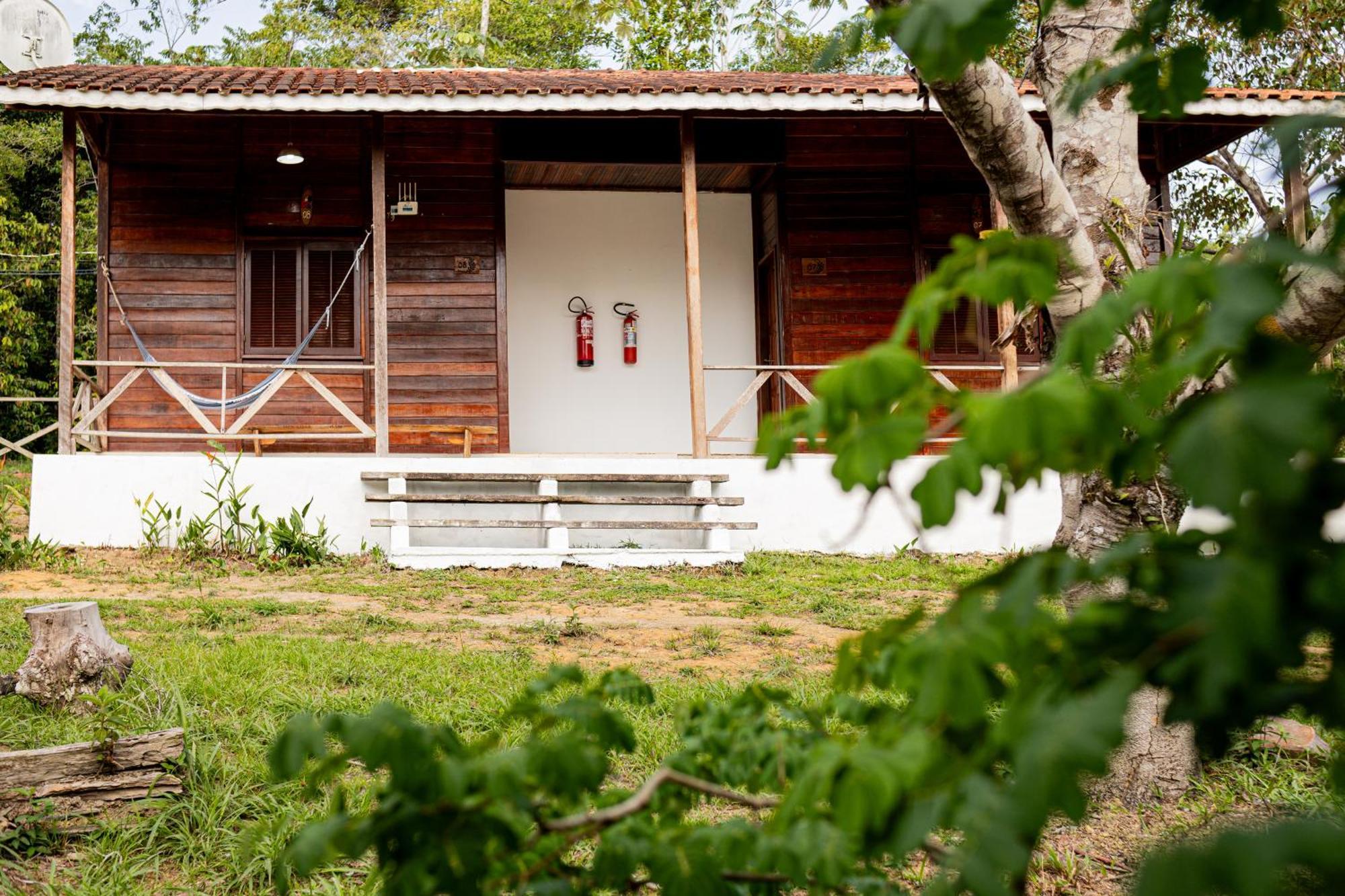 Refugio Mari Mari Lodge 菲格雷多总统镇 外观 照片
