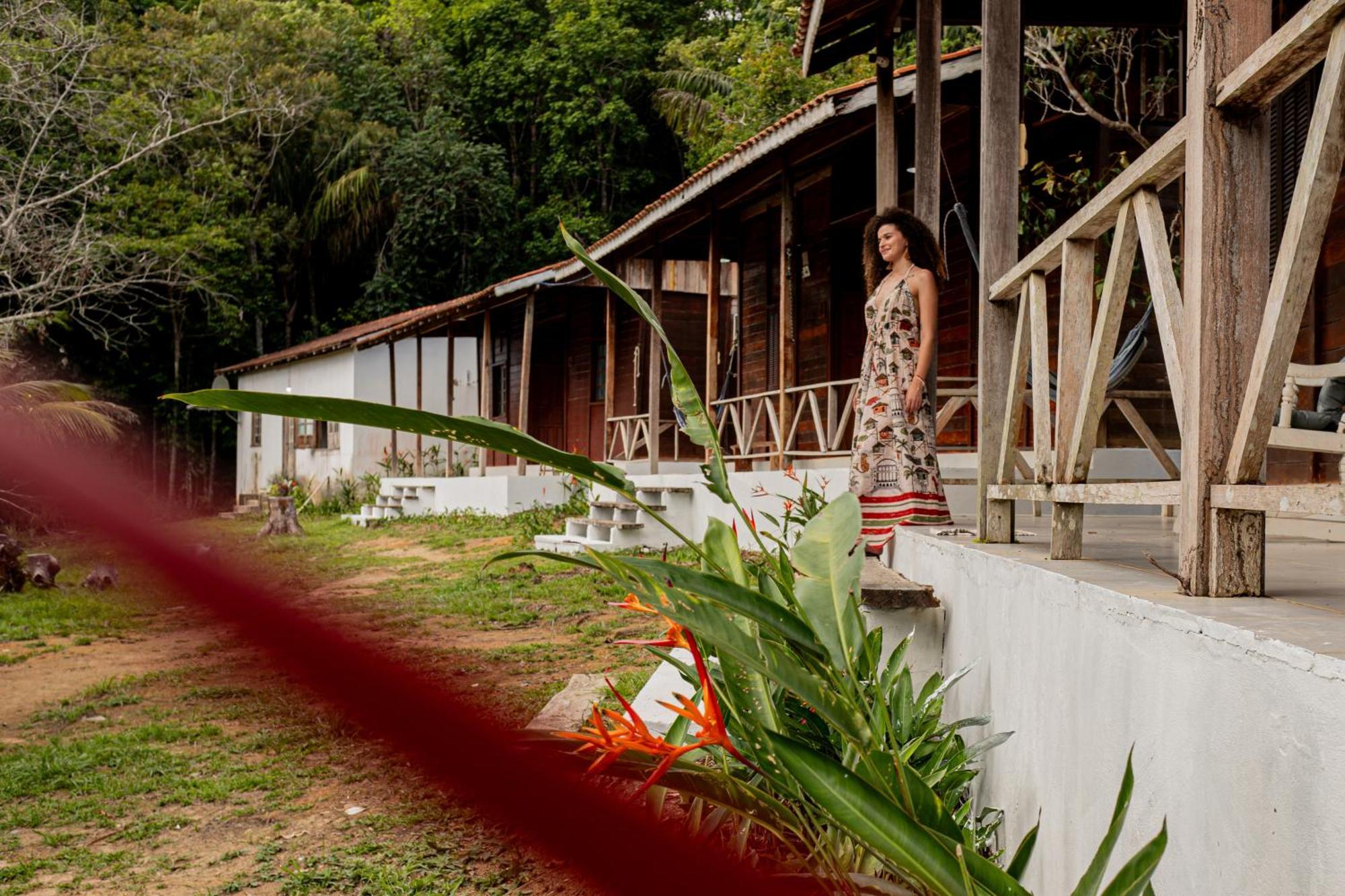 Refugio Mari Mari Lodge 菲格雷多总统镇 外观 照片